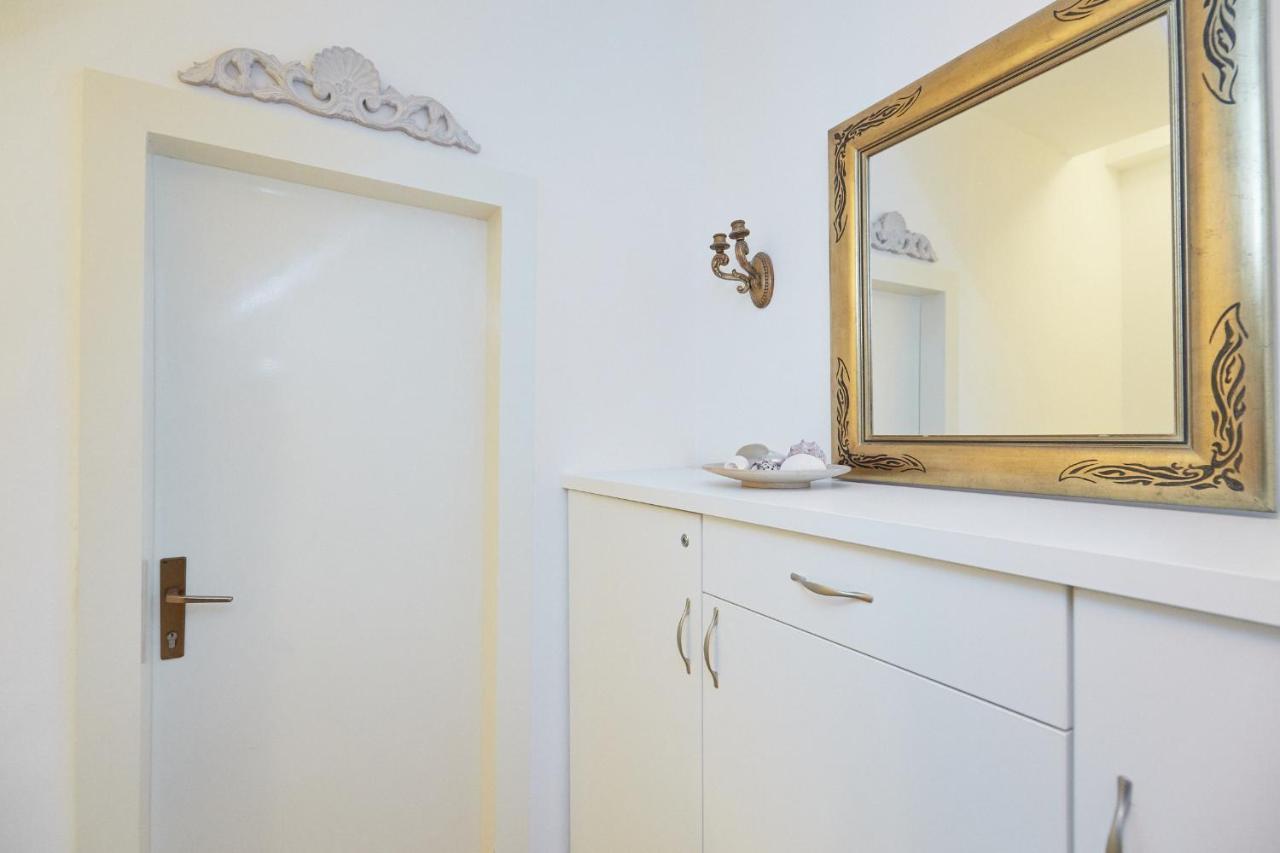 Hidden Gem Old Town Apartment Дубровник Екстериор снимка
